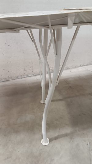 tavolo__in_ferro_verniciato_effetto_cracle-2